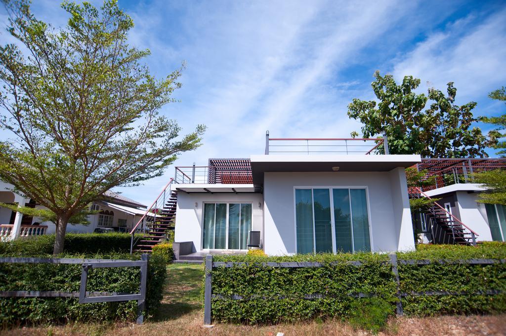 Sea Space Villa Phuket Rawai Bagian luar foto